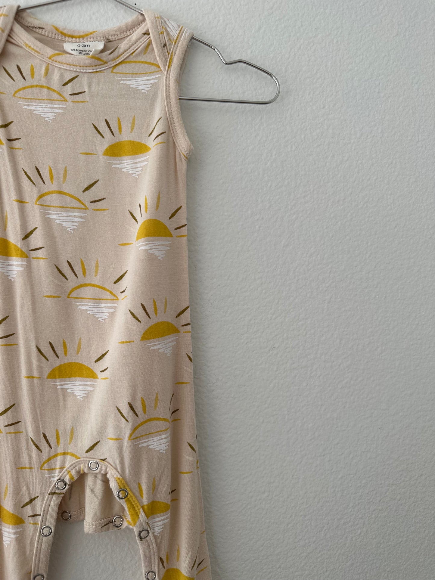 Spearmint bamboo romper|| suns (0/3)