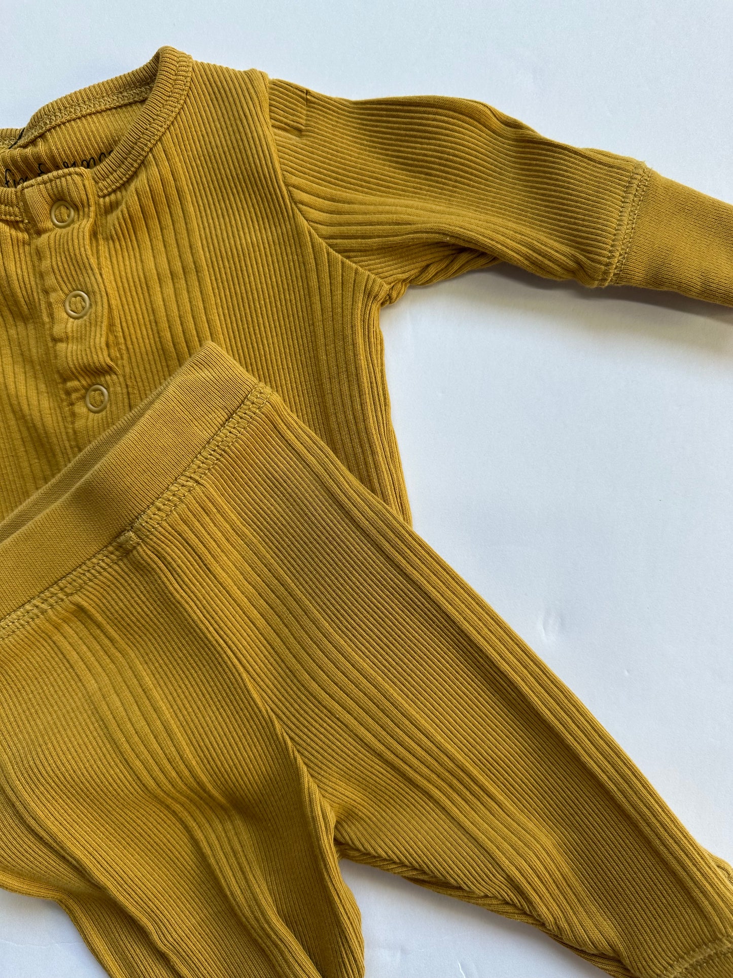 Fin & Vince mustard set|| 0/3