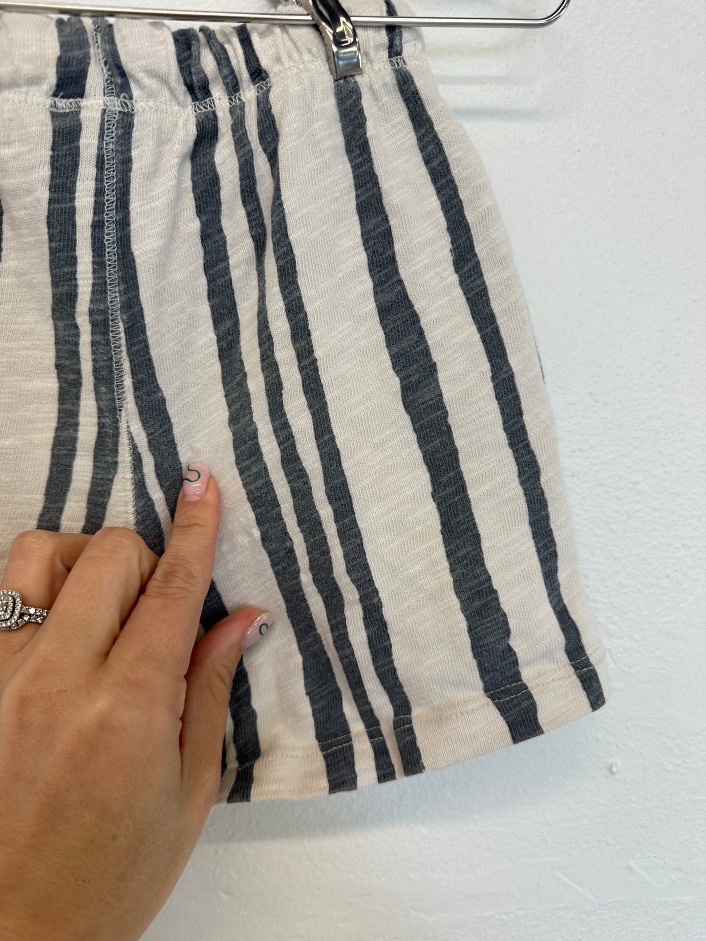 Zara blue stripe shorts || 3/4