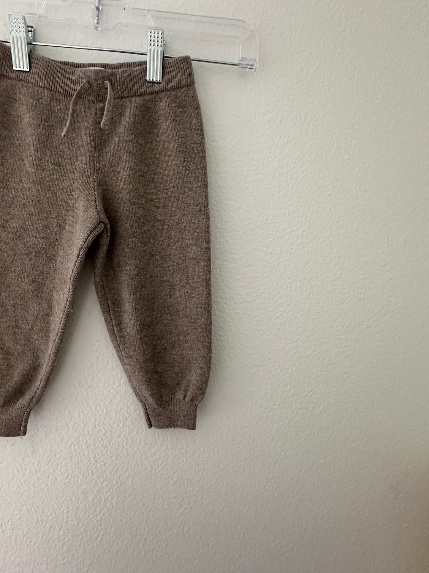 Zara soft sweatpants (2/3)