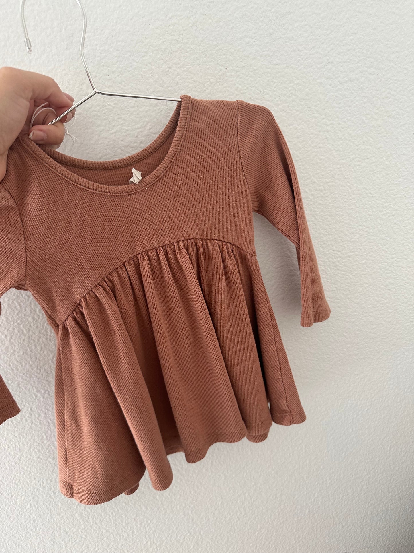 Quincy Mae ribbed dress (12/18)