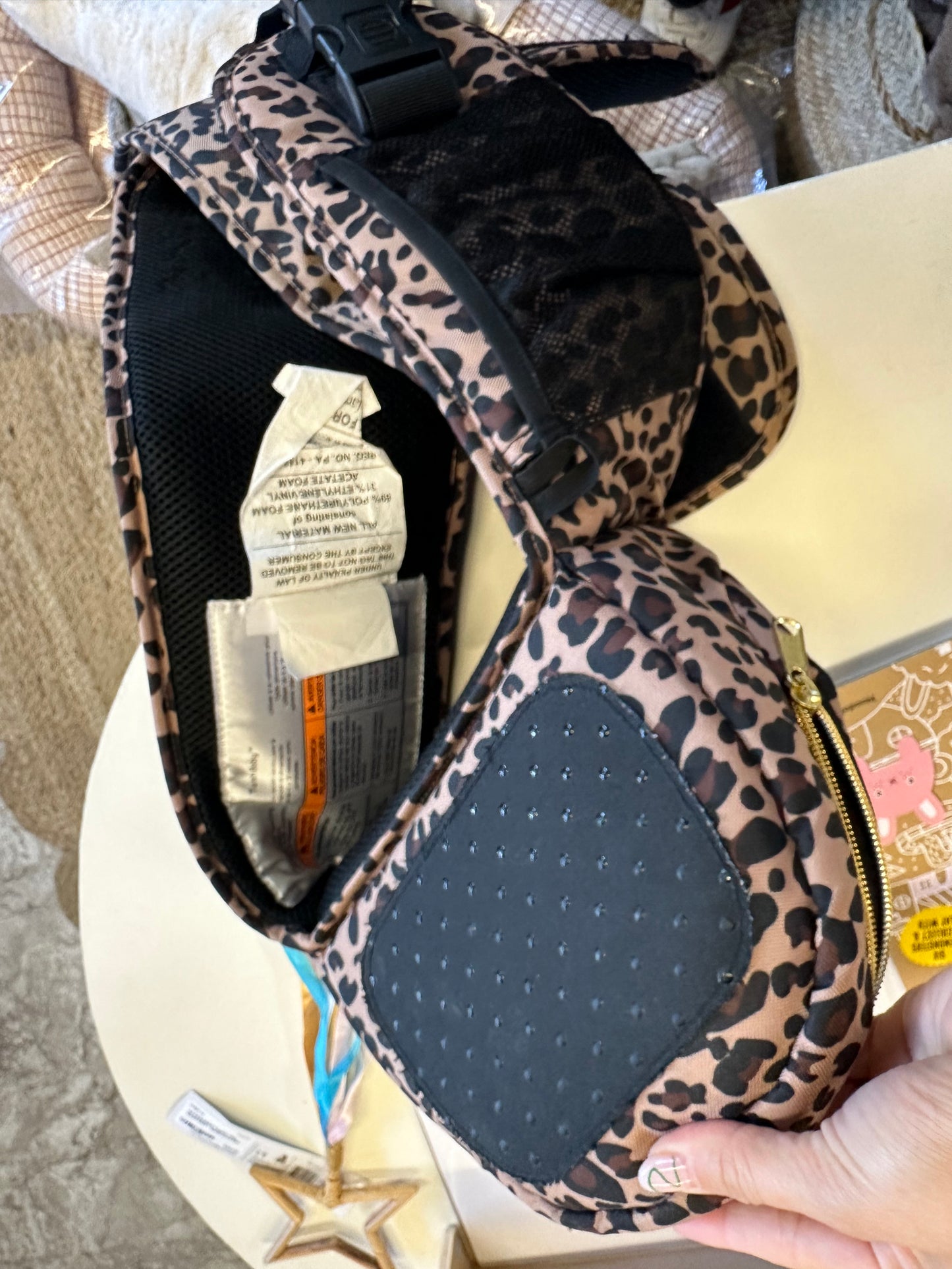 Tush baby leopard hip seat with waistband extender
