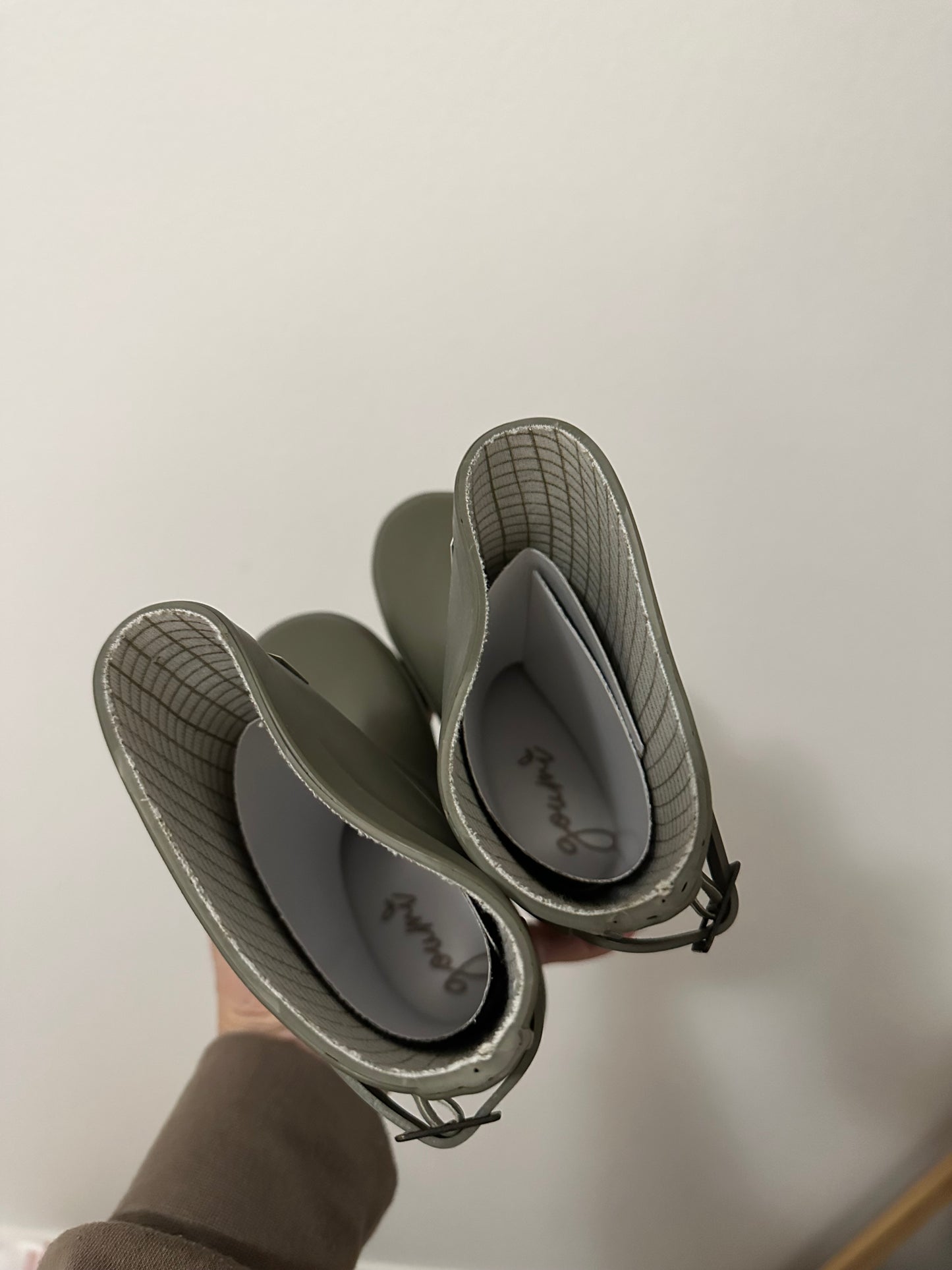 Goumi muddies rain boots || artichoke (size 10)