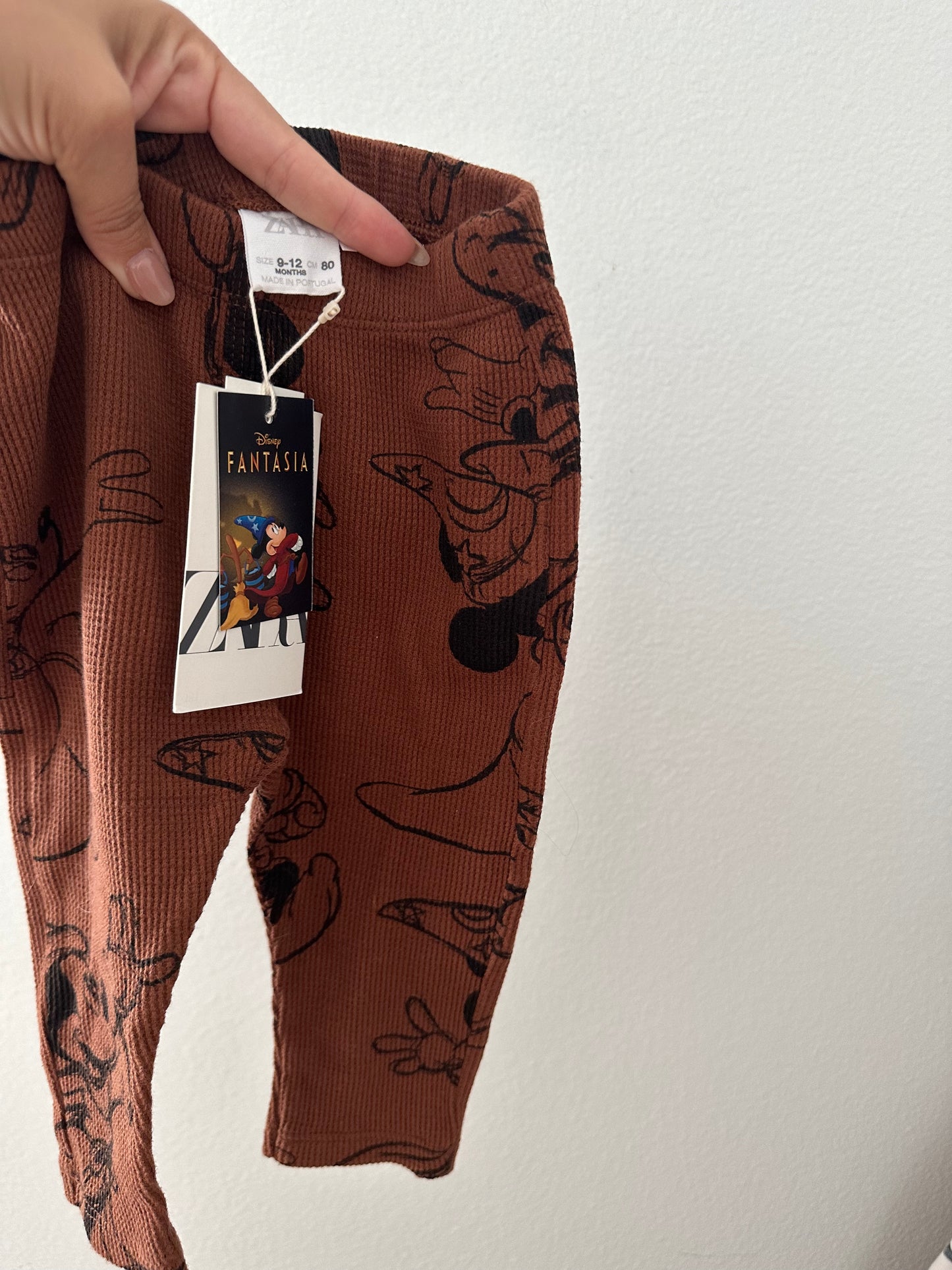 Zara fantasia Mickey waffle leggings (9/12)