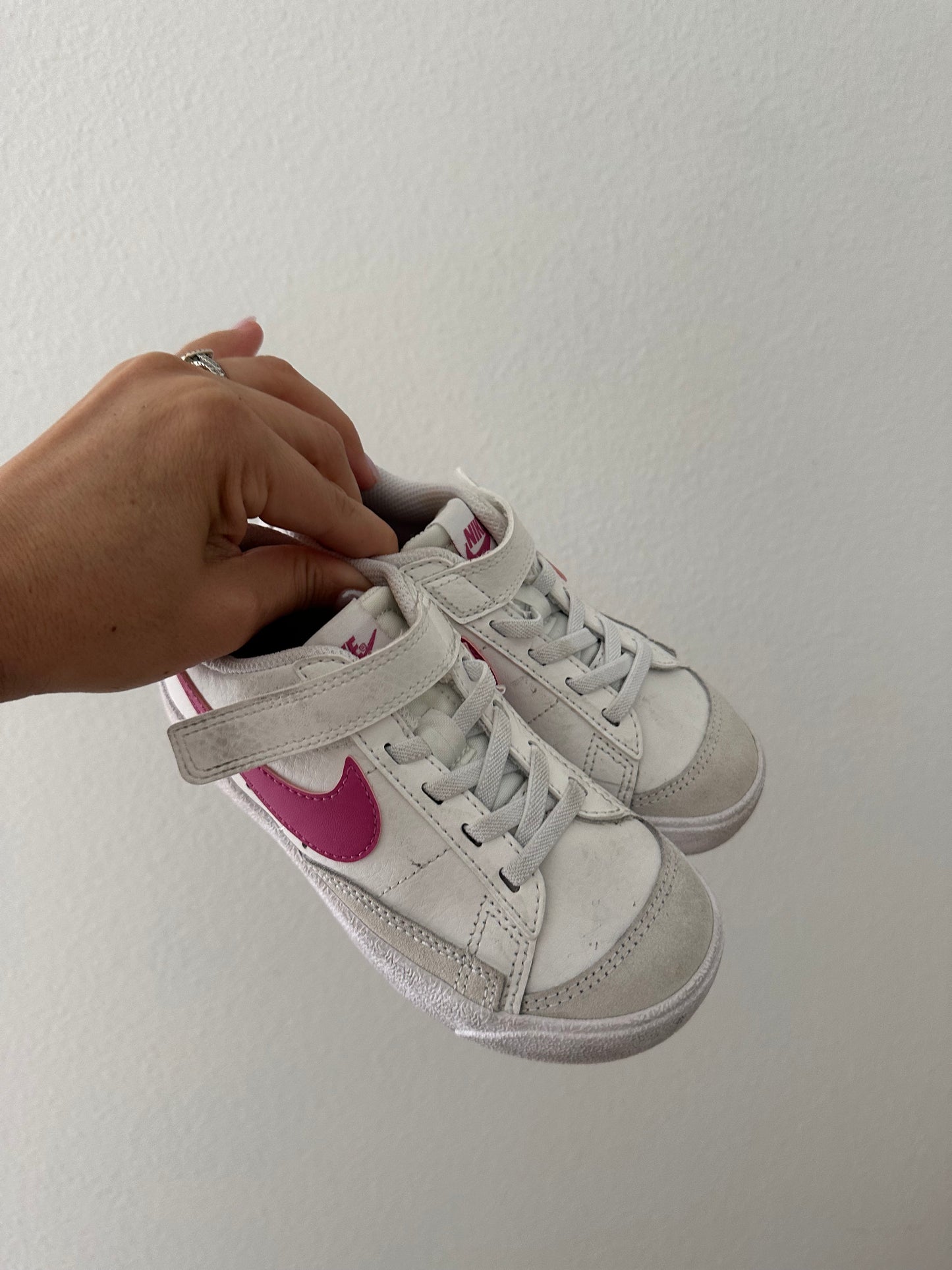 Nike Blazer || cosmic fucsia (11C)