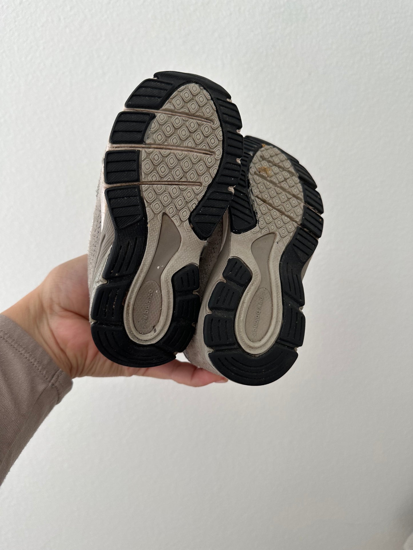New balance shoes || 8