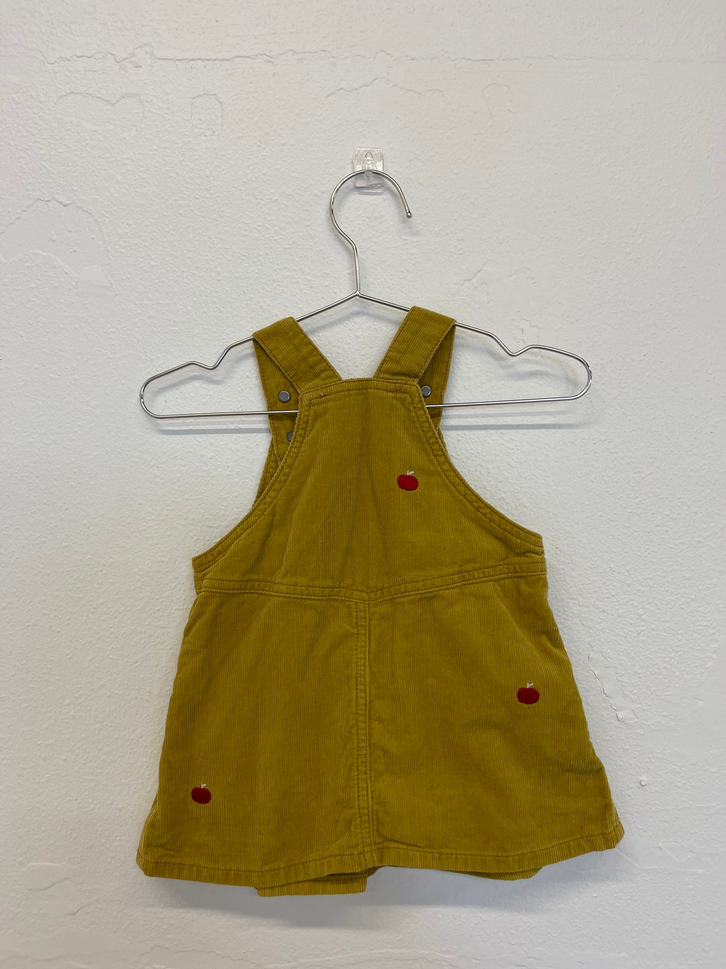 Fin & Vince apple skirtall || 6/12