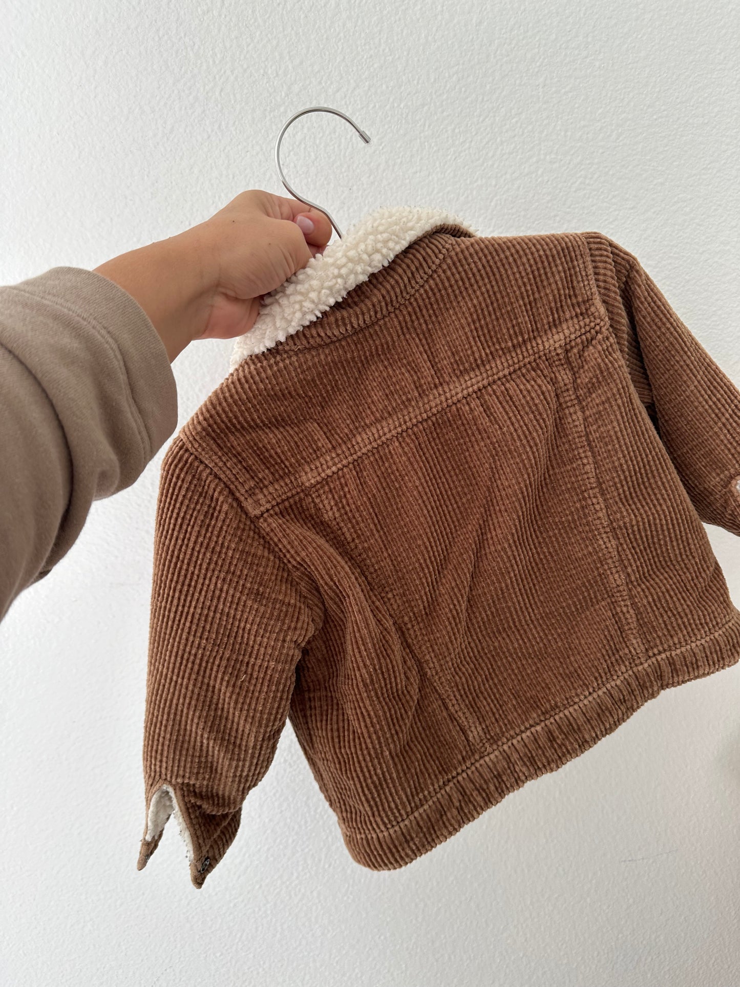 Zara corduroy/sherpa jacket (18/24)