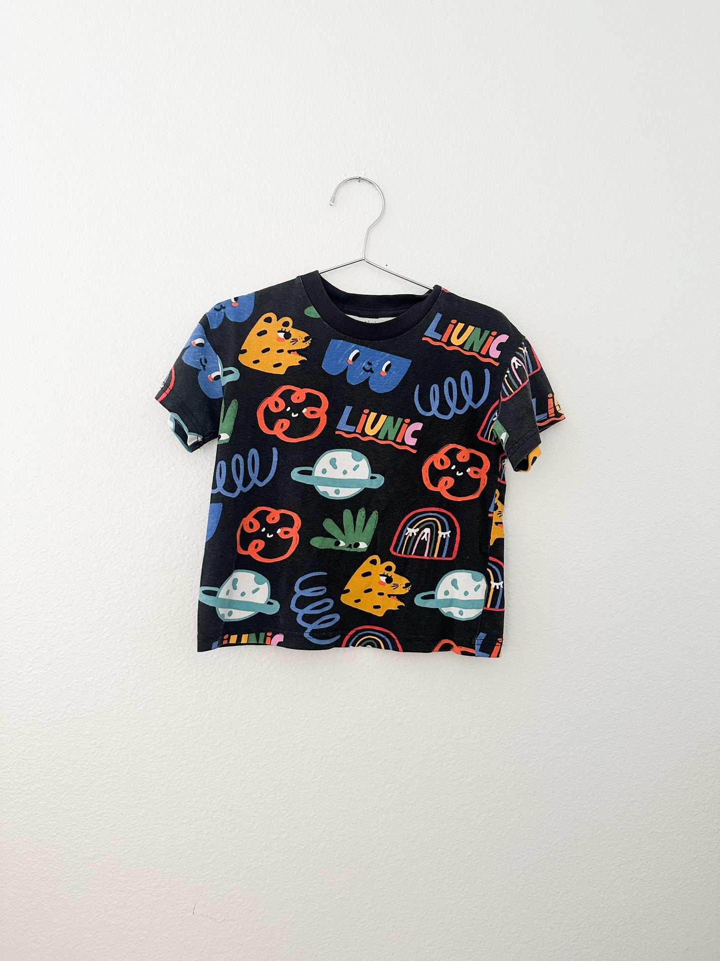 H&M graphic tee (3/4)