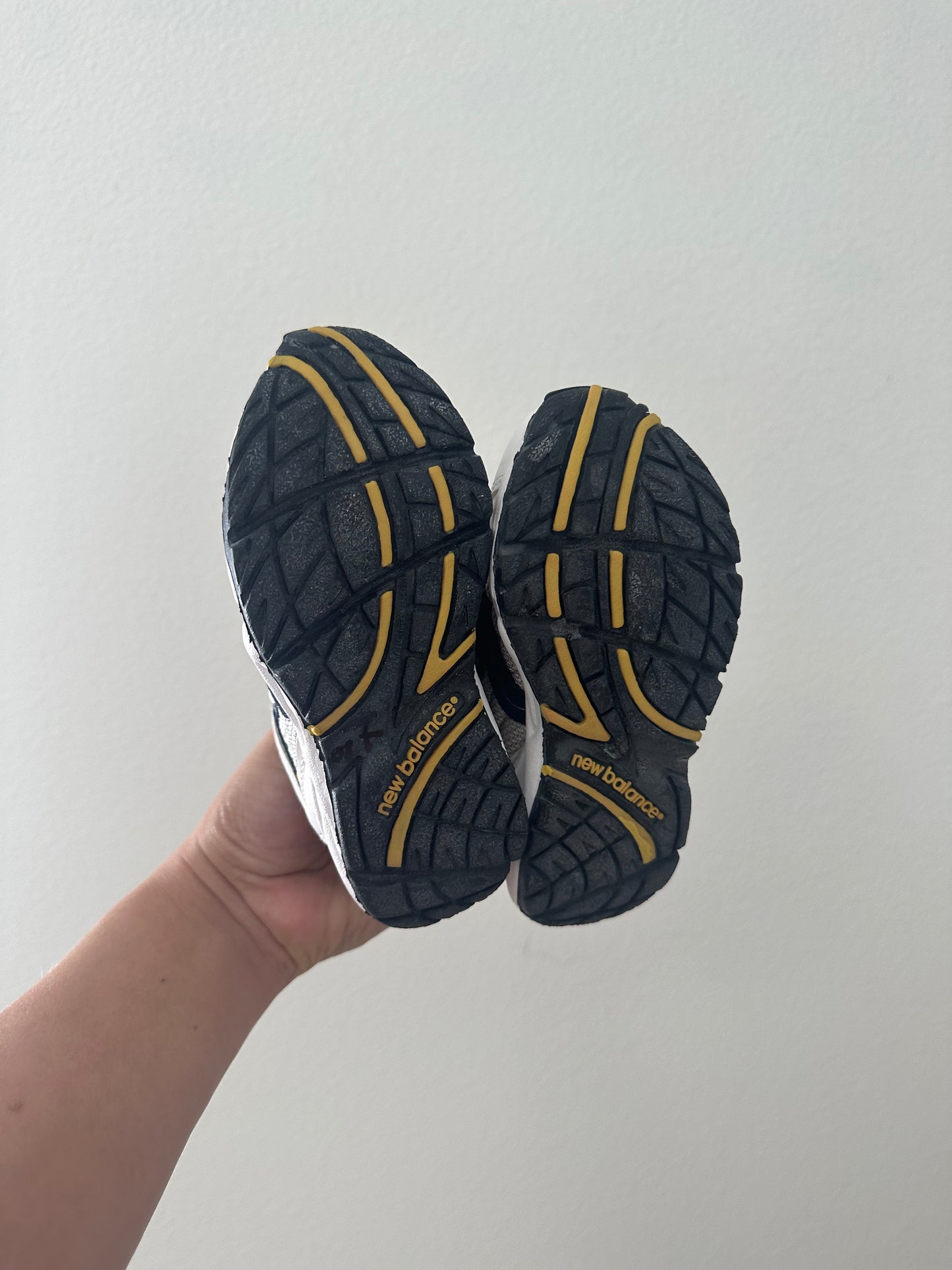 New balance chunky sneakers (size 9)