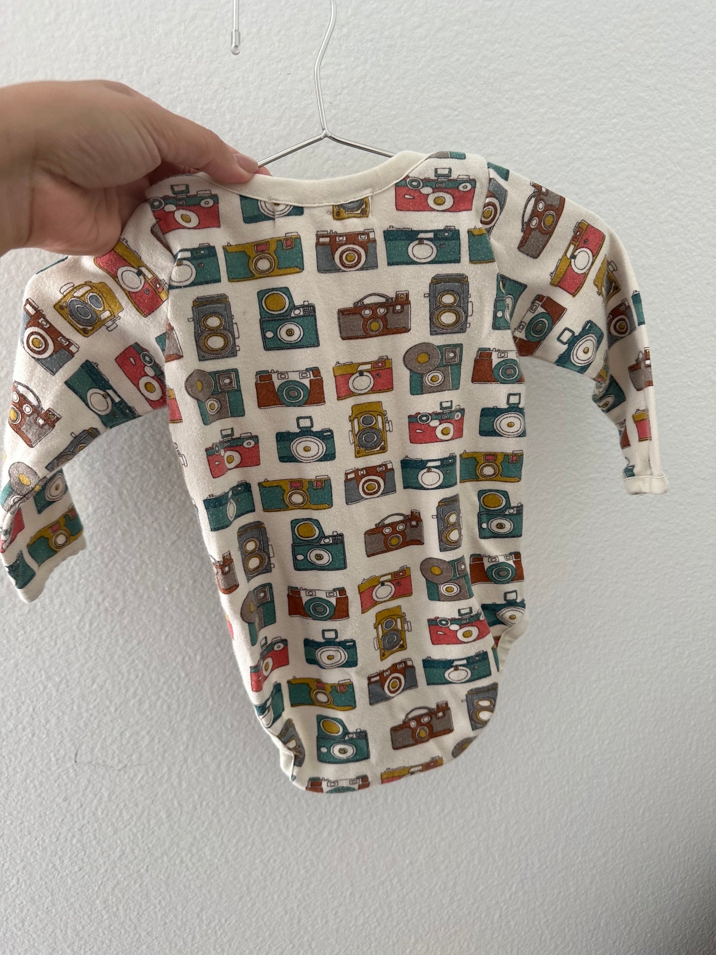 Lily & Charlie cotton camera onesie (6/12)