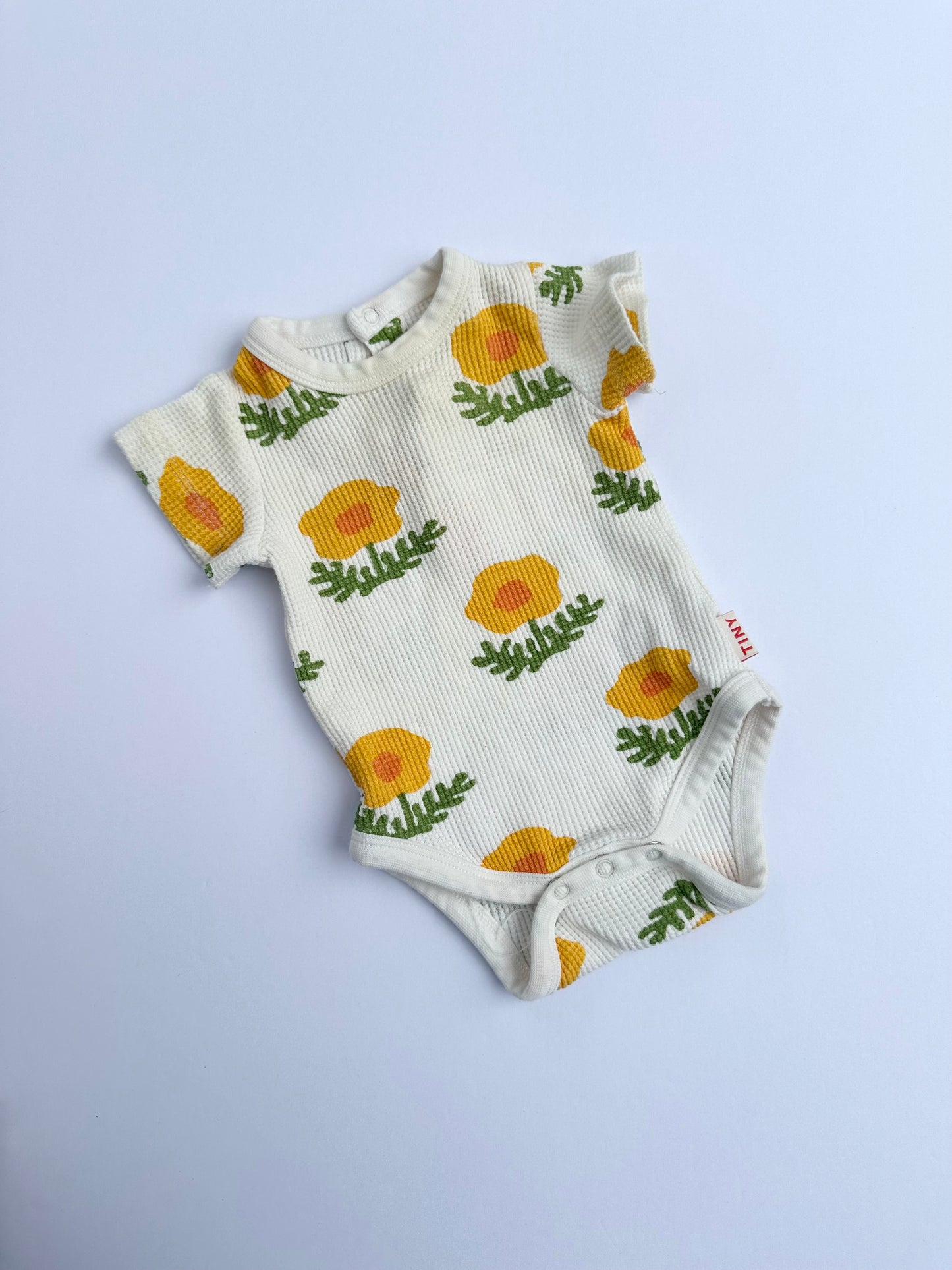 Tiny cottons floral waffle onesie|| 3M