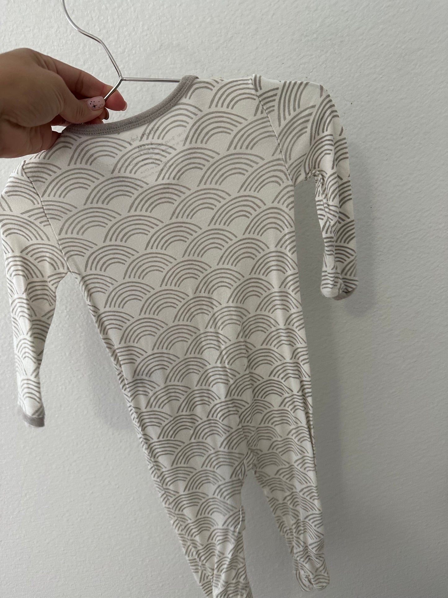 Silkberry baby bamboo footie|| wobbly wave print (3/6)