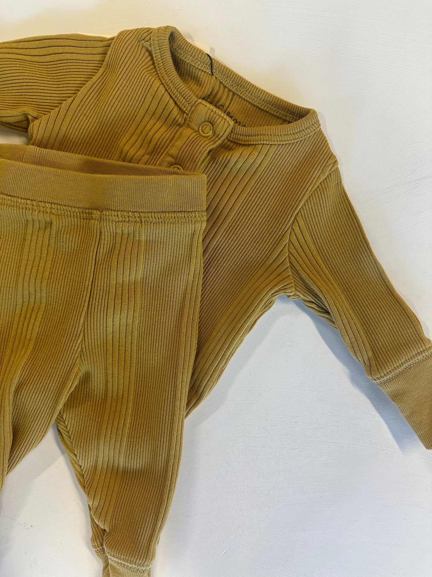 Fin & Vince HTF mustard set || 0/3