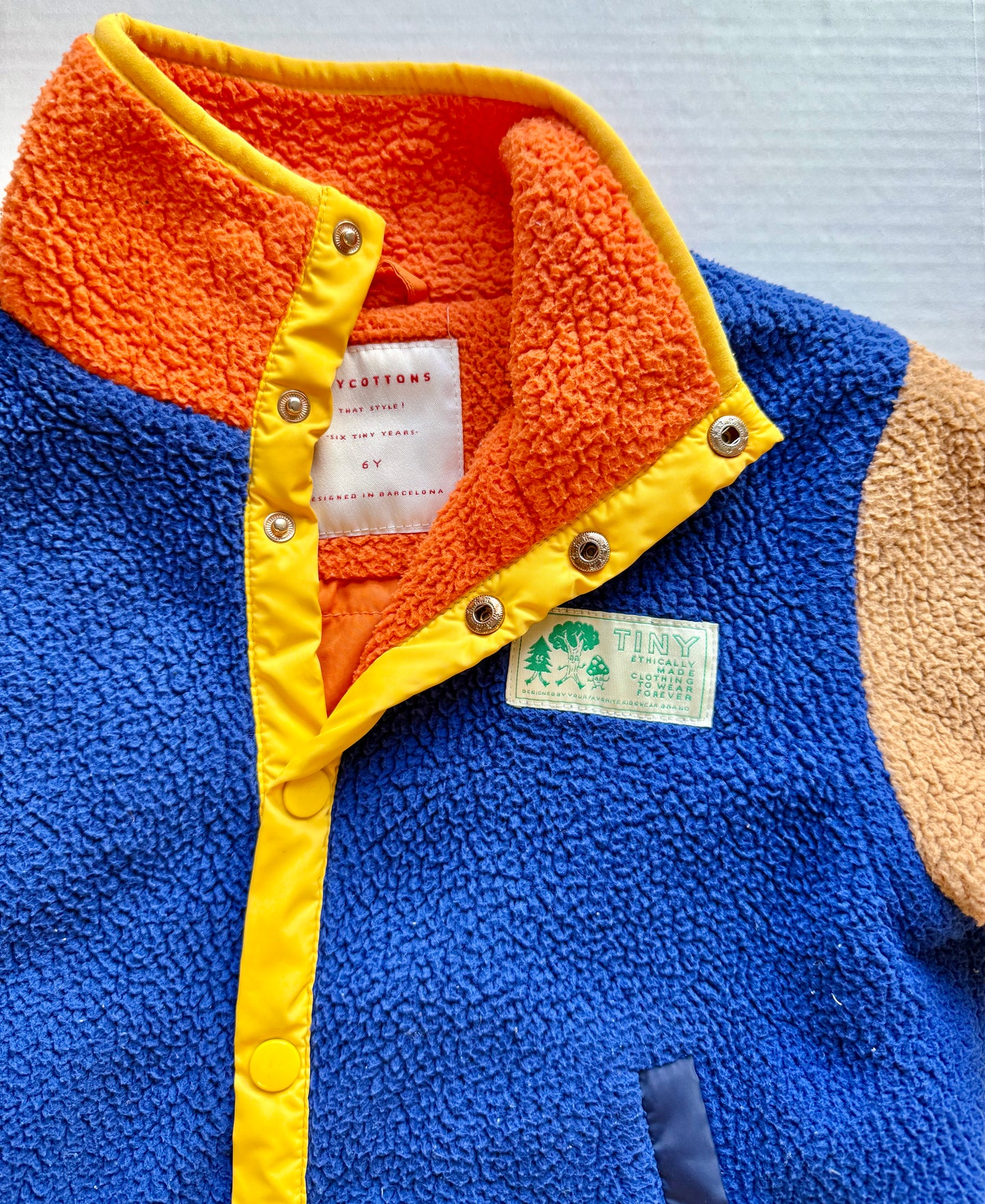 Tinycottons || color block sherpa || Size 6 y
