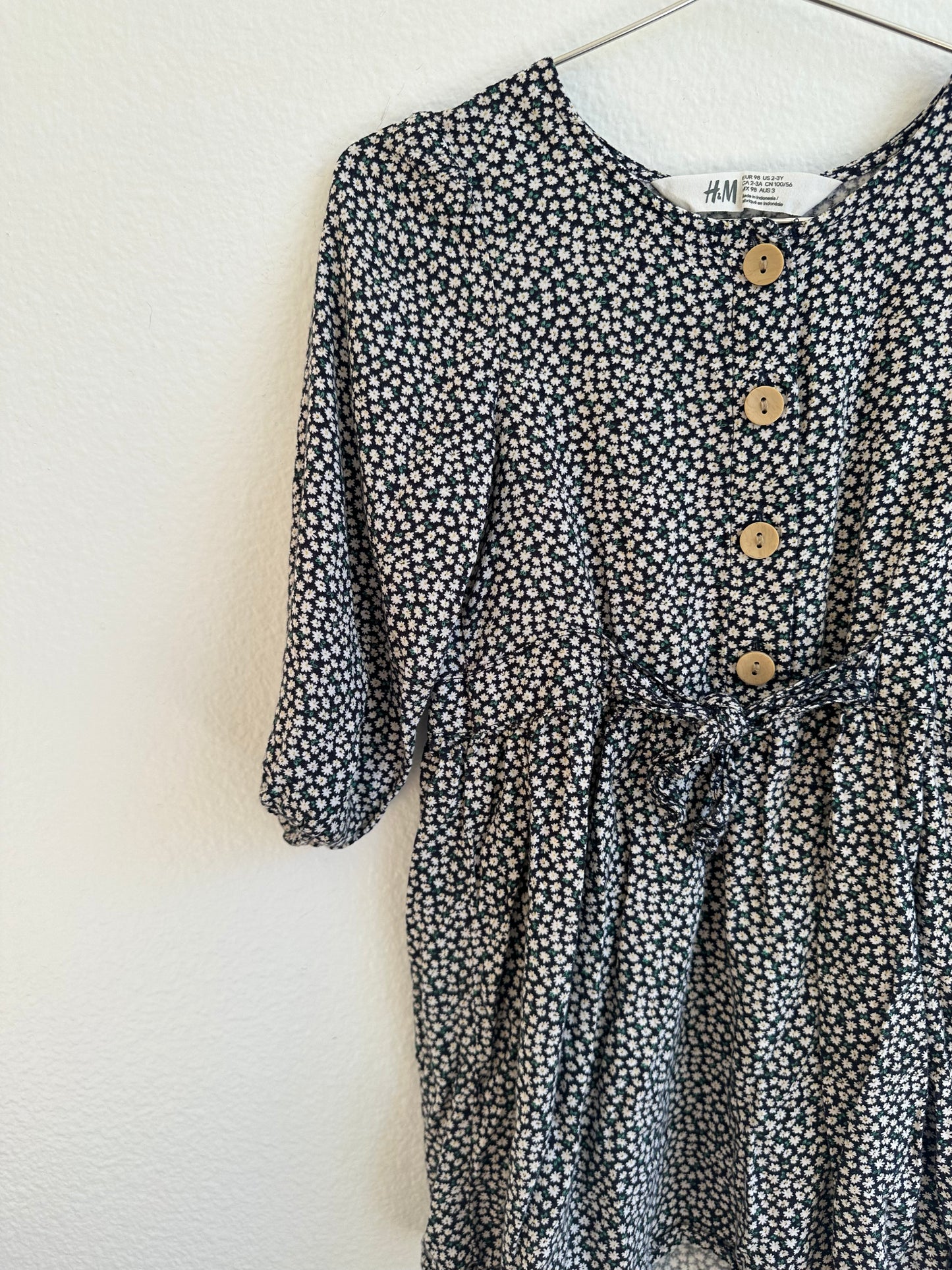 H&M floral dress (2/3)