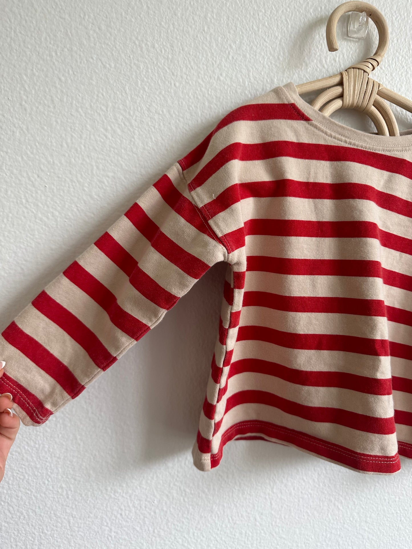 Zara red/beige sweatshirt (3/4)