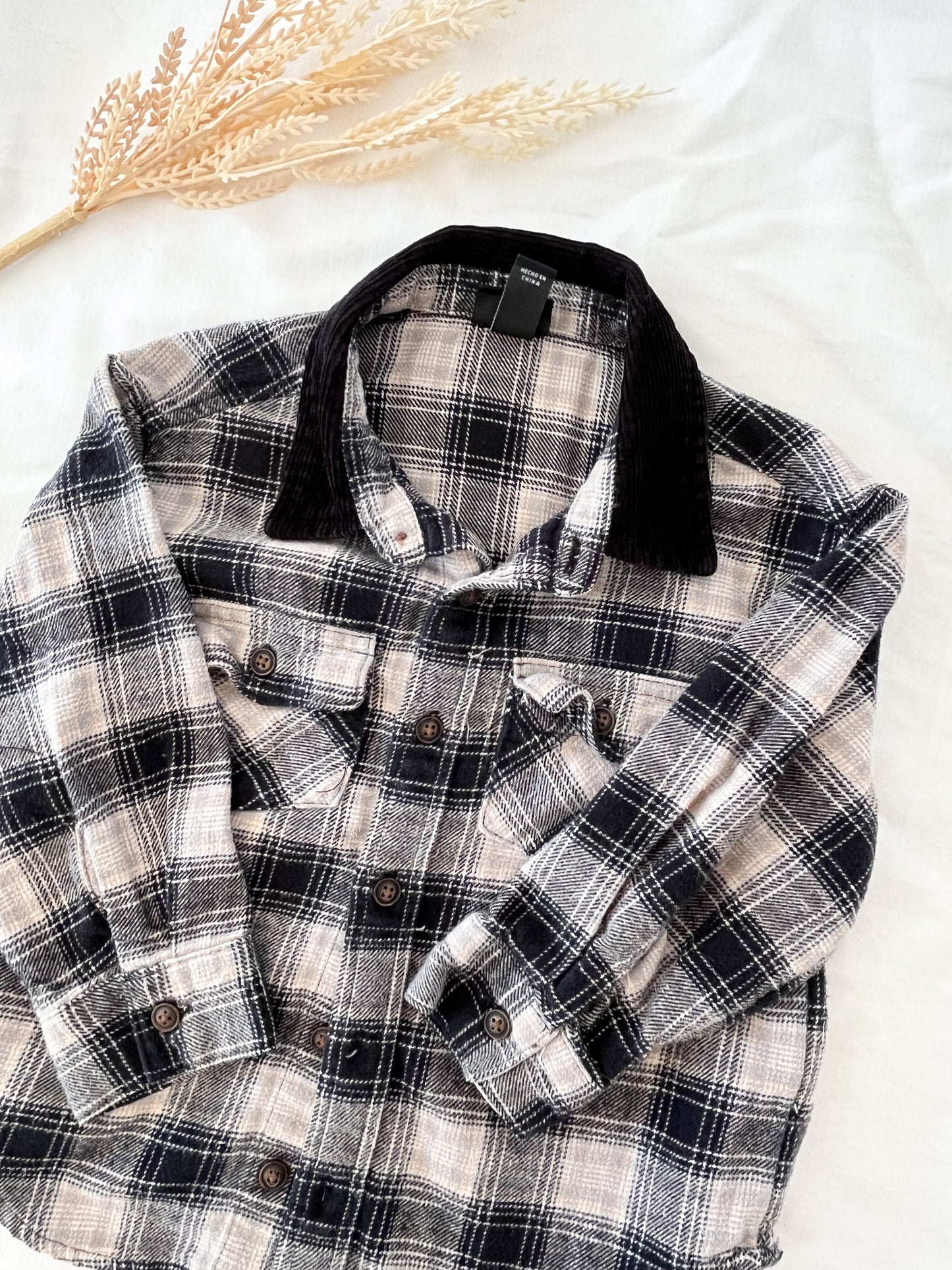 Art class flannel (18 months)