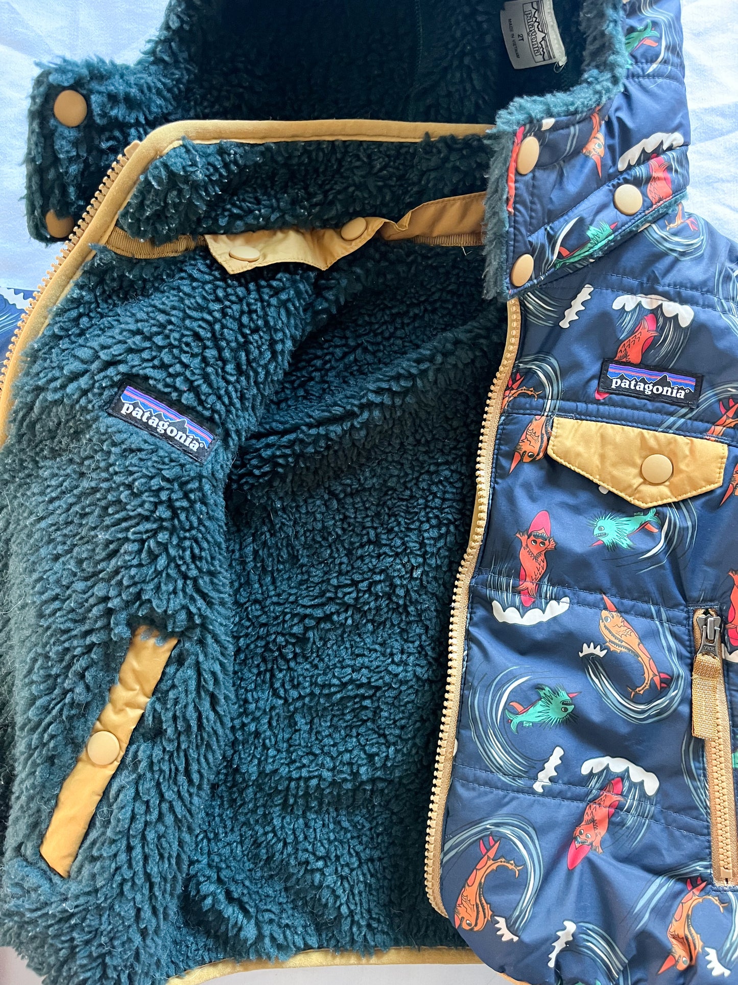 Patagonia reversible jacket (2T)