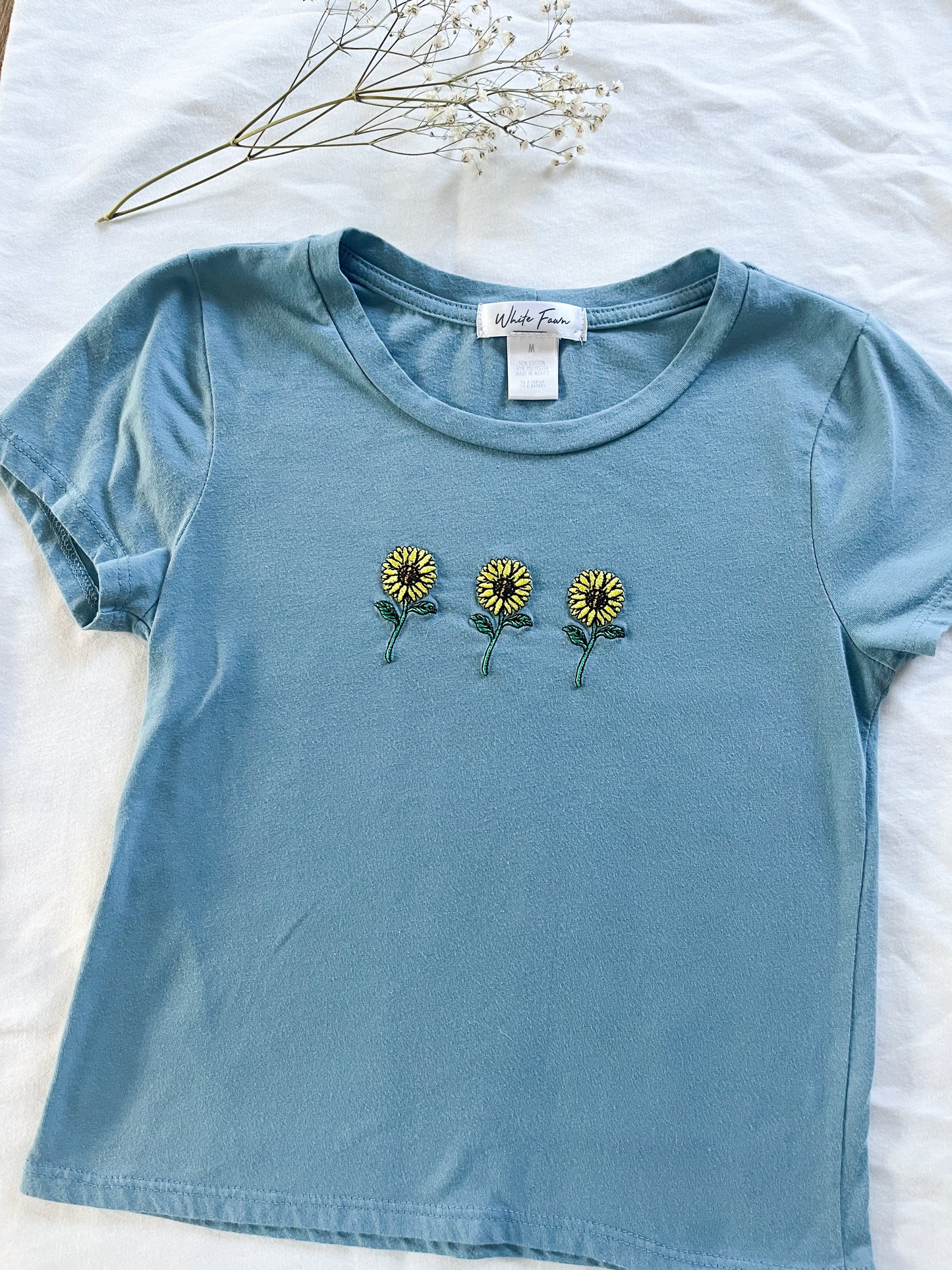 Embroidered tee (M)