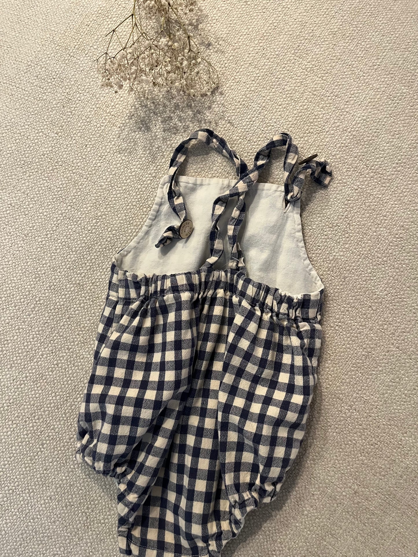 Blue gingham bubble romper (18/24)