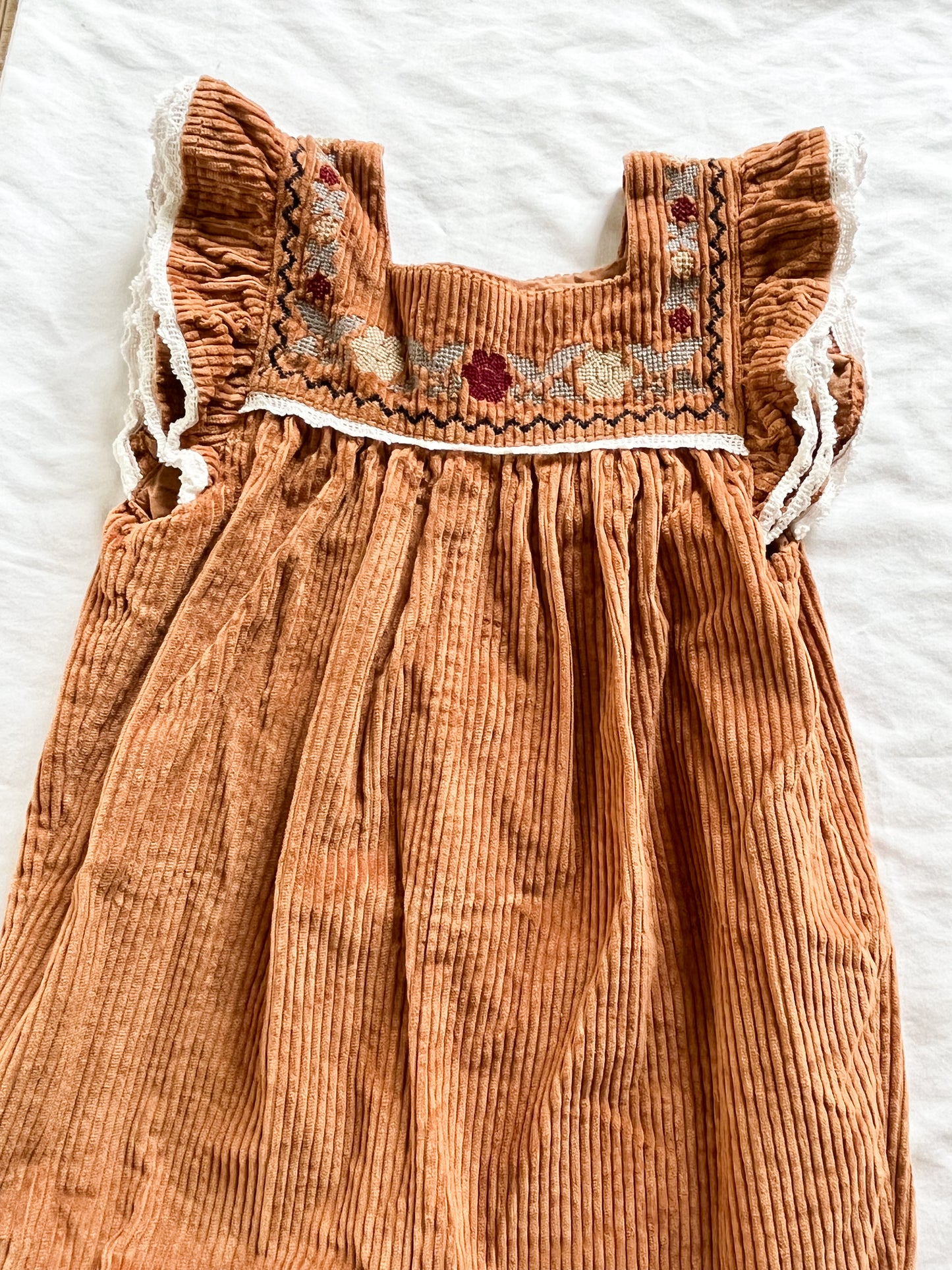 Zara corduroy jumpsuit (3/4T)