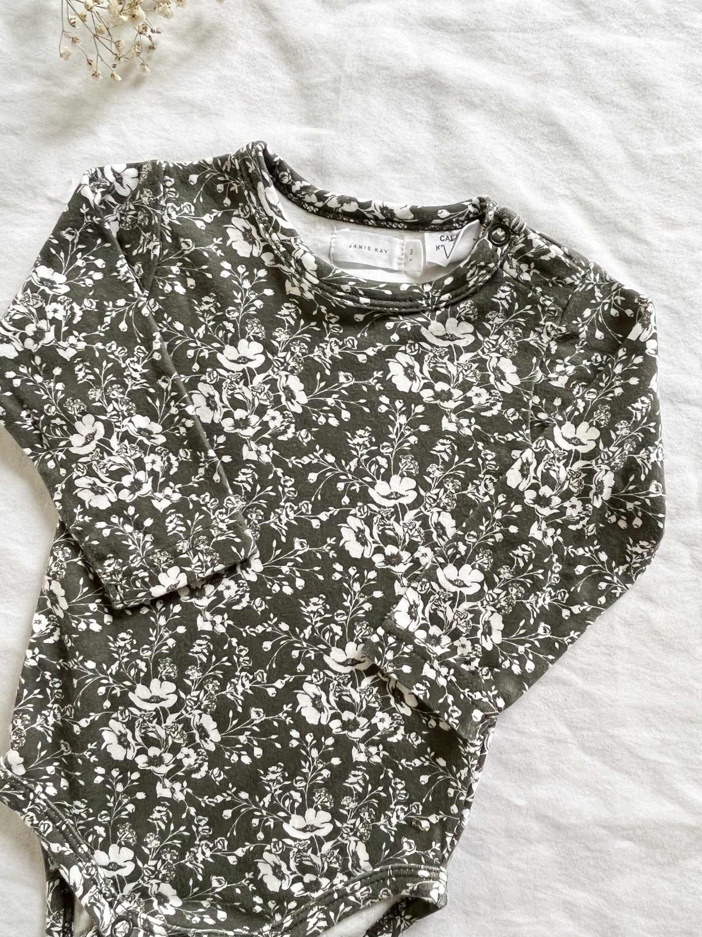 Jamie Kay bodysuit (3/6)