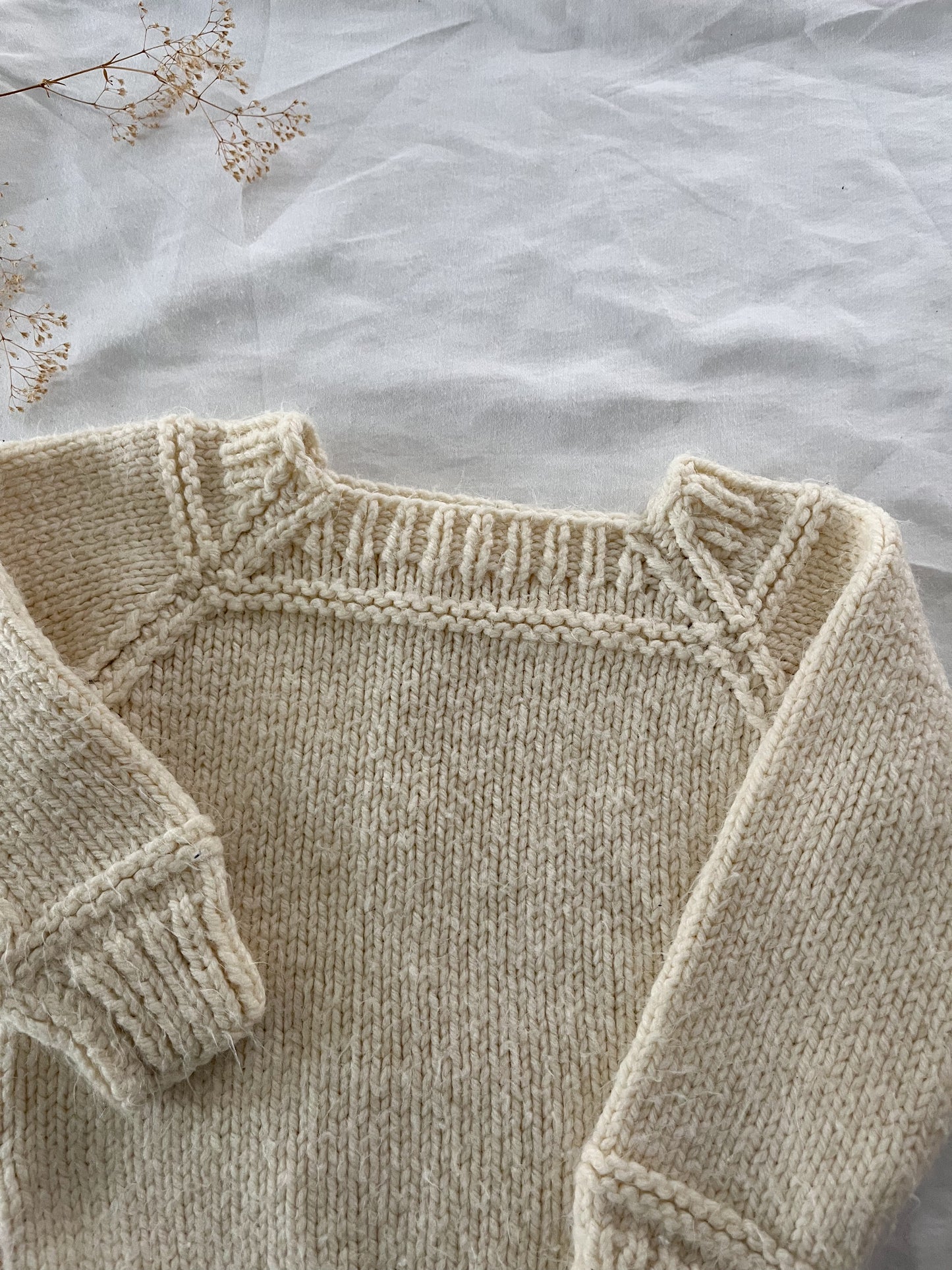 Handmade cream sweater (6/9)