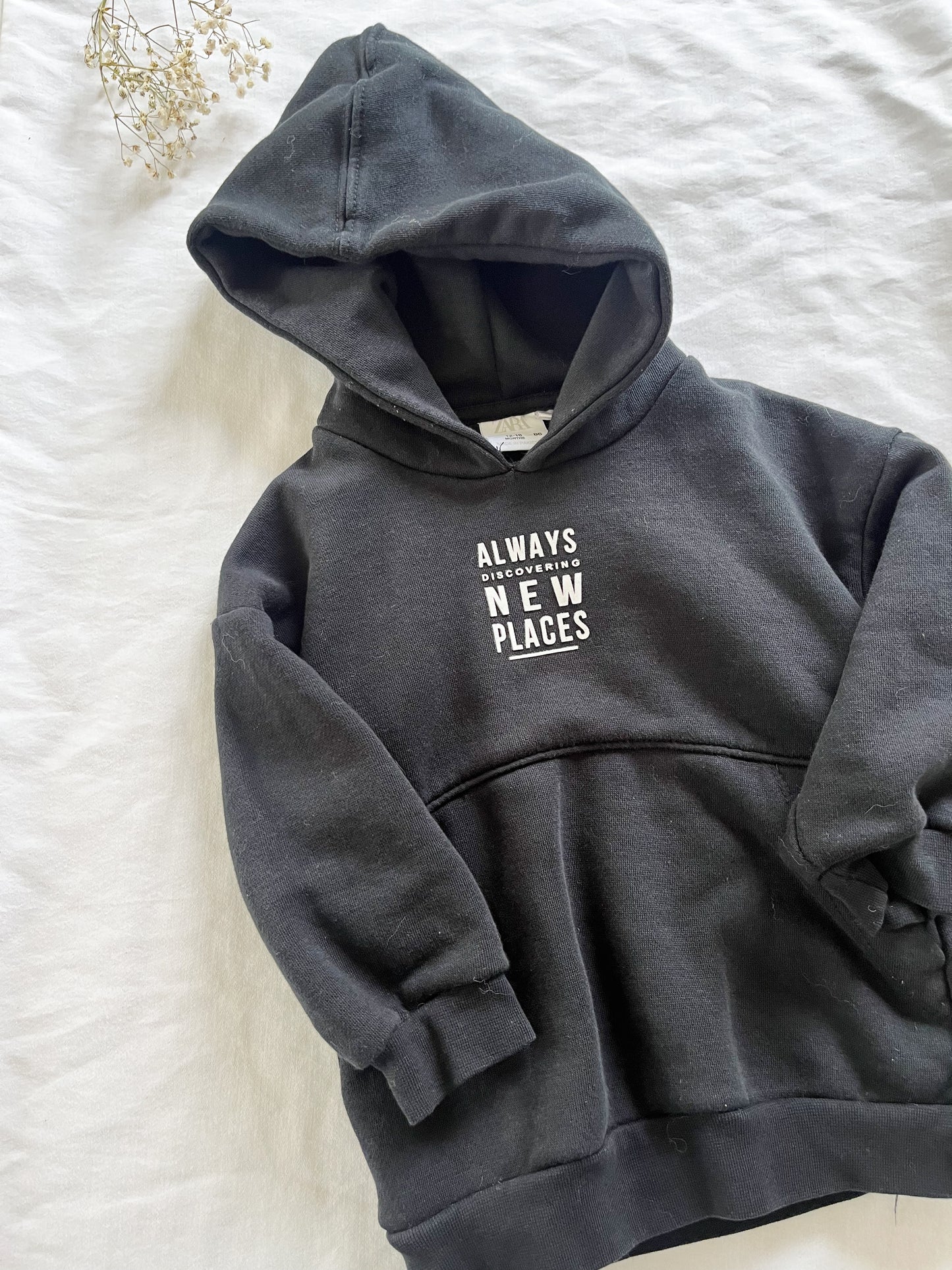 Zara black hoodie (12/18)