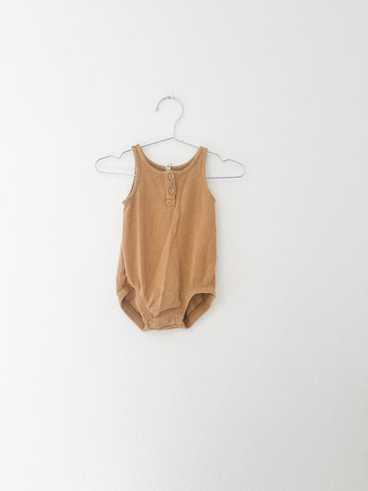 Quincy Mae waffle romper || 6/12