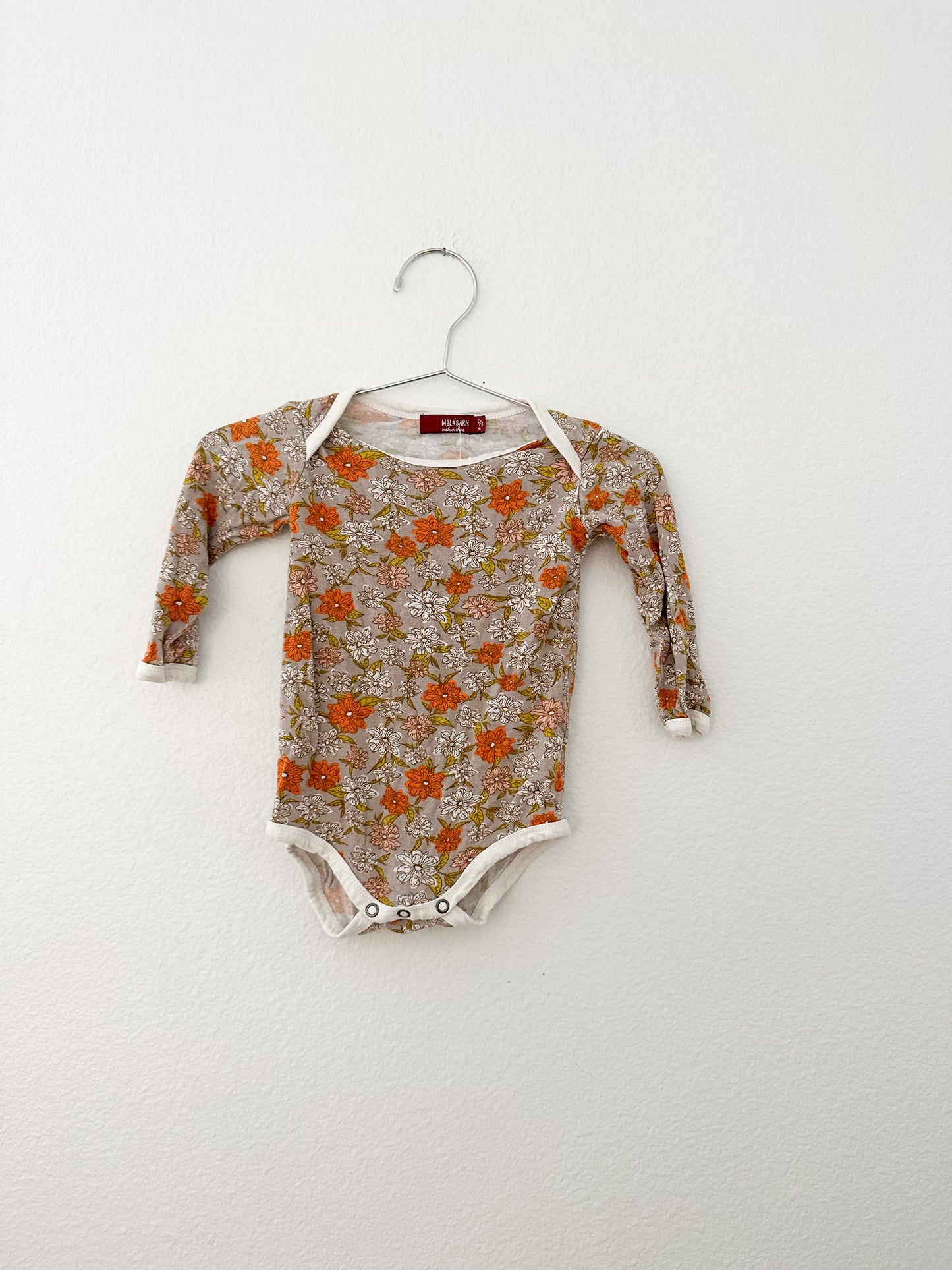 Milk barn bodysuit (6/12)