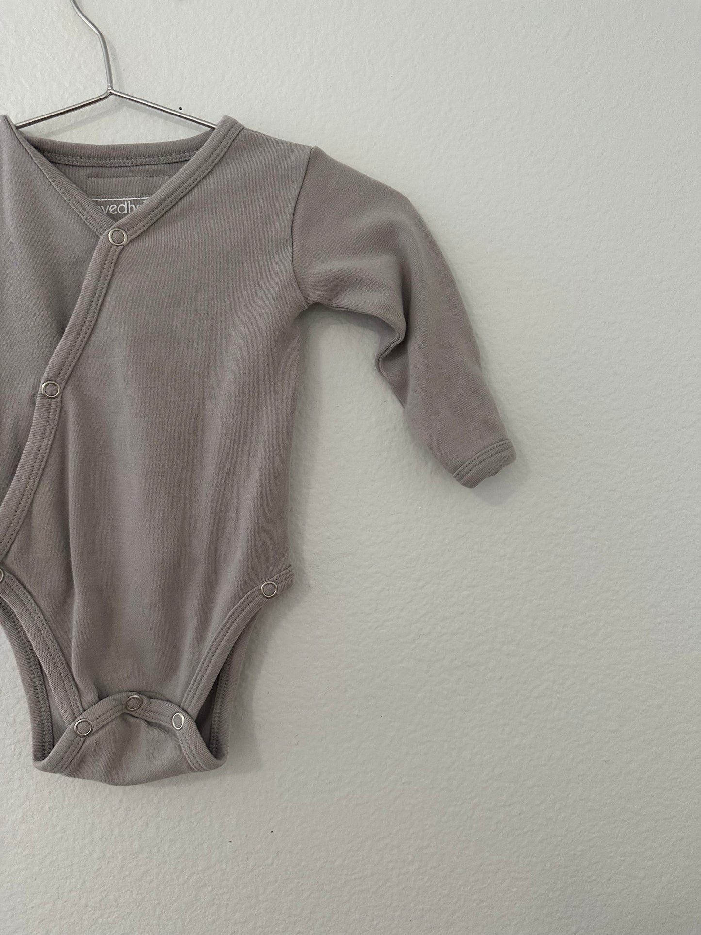 Lovedbaby bodysuit 3/6