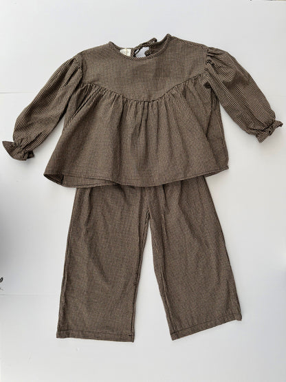 Fostered || Willow set || size 6