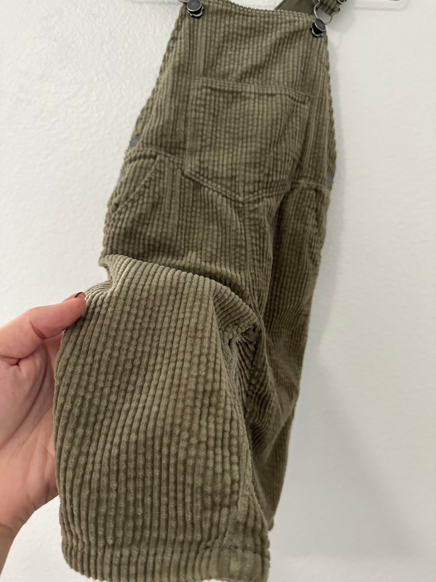 Zara corduroy overalls 6/9