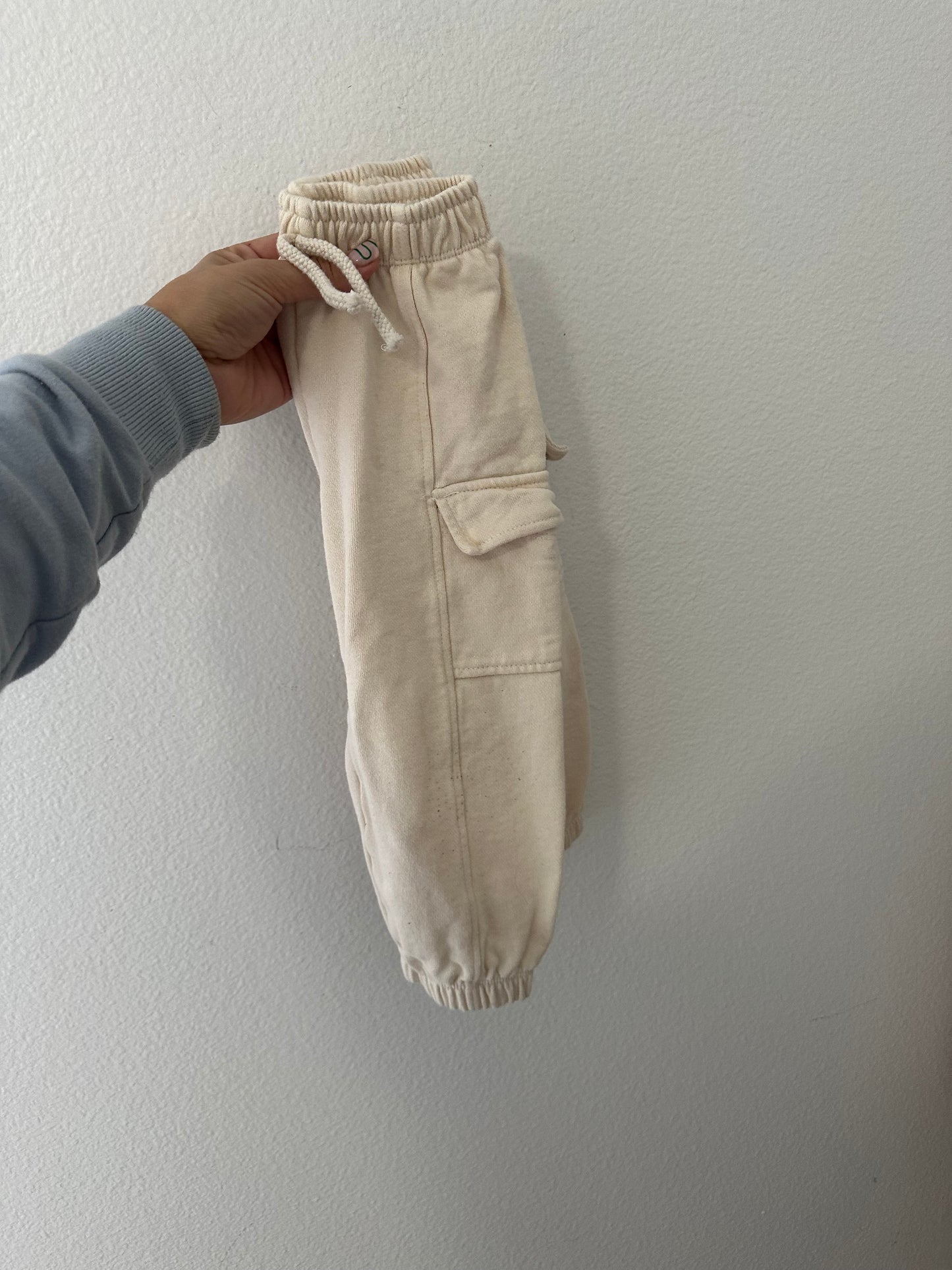Zara white cargo pants || 2/3