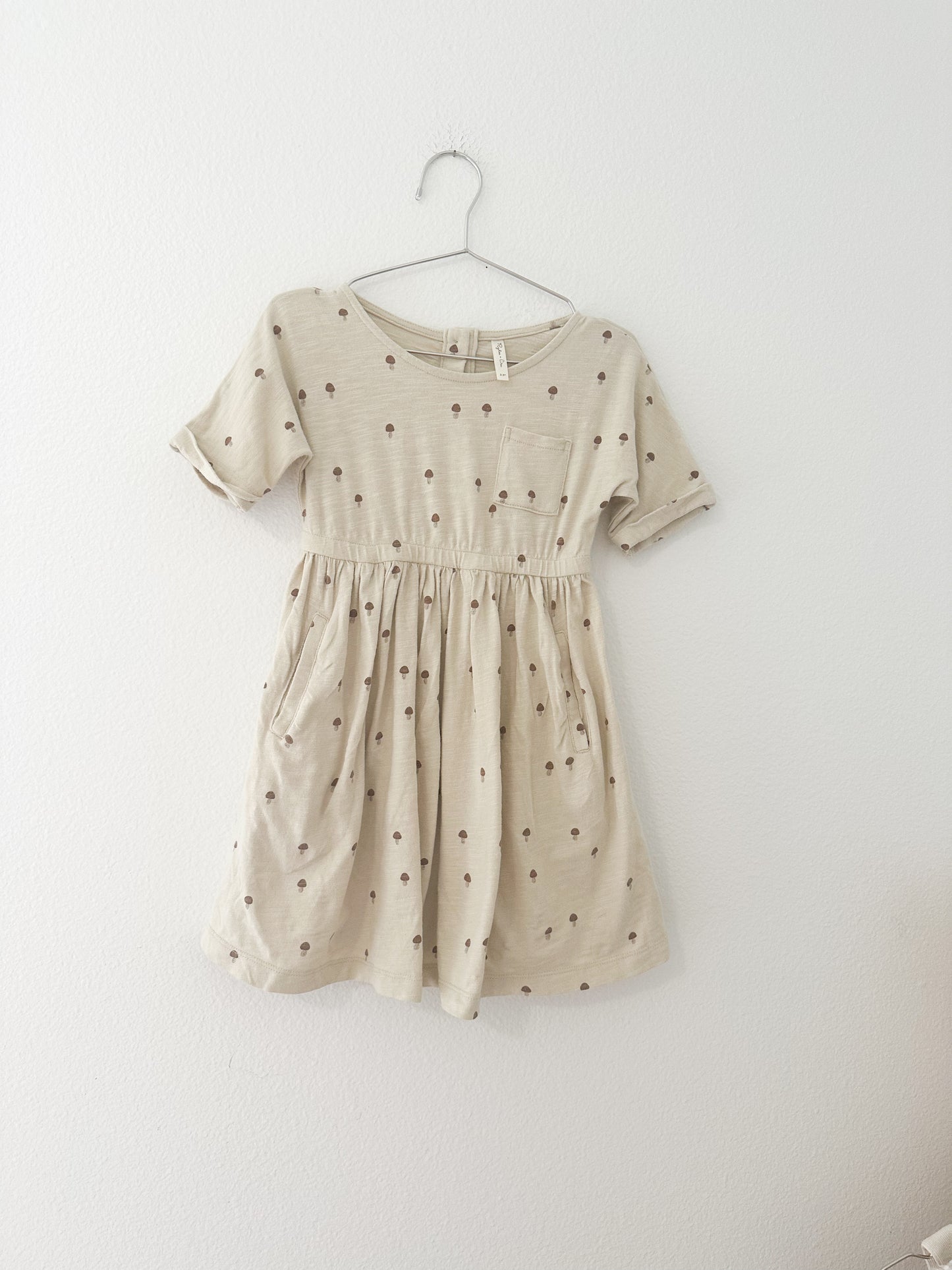 Rylee + Cru mushroom dress || 2/3
