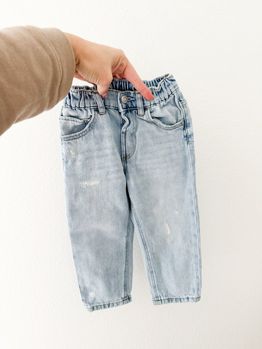 Zara relaxed fit jeans || 18/24