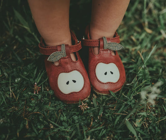 DONSJE Apple leather shoes || 12/18