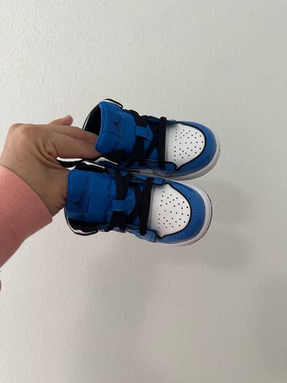 Air Jordan mid signal blue || 6C