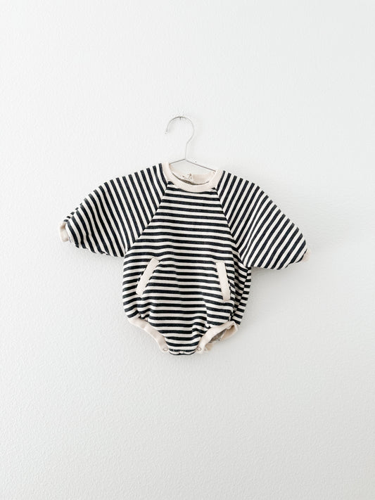Babe Holic (Korean) striped bubble romper || 3/6