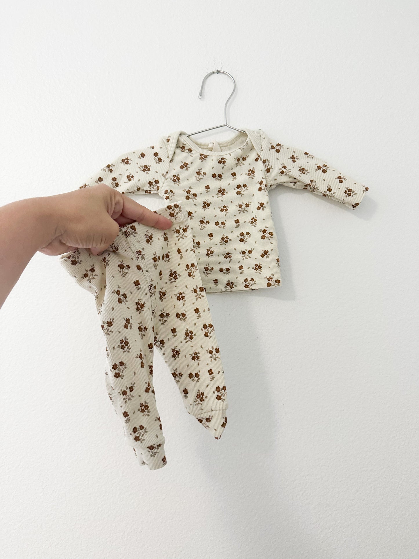 Q by Quincy Mae floral ribbed set || 0/3