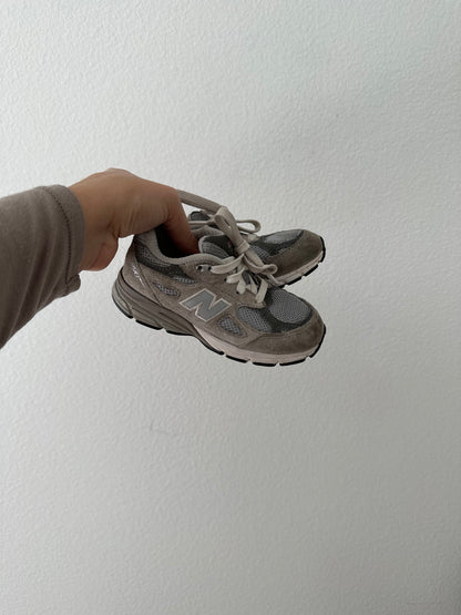 New balance shoes || 8