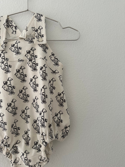 Kate Quinn mushroom country bubble + Bonnet|| 6/12