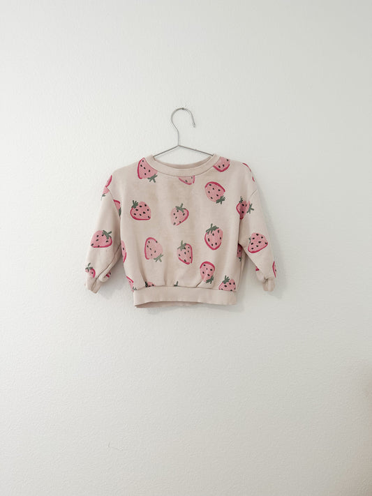Zara strawberry sweatshirt PLAY || 12/18