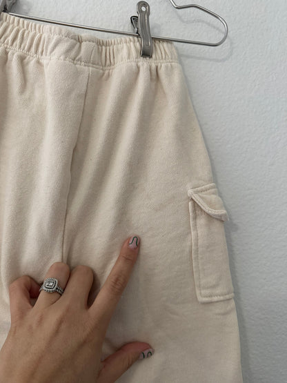 Zara white cargo pants || 2/3