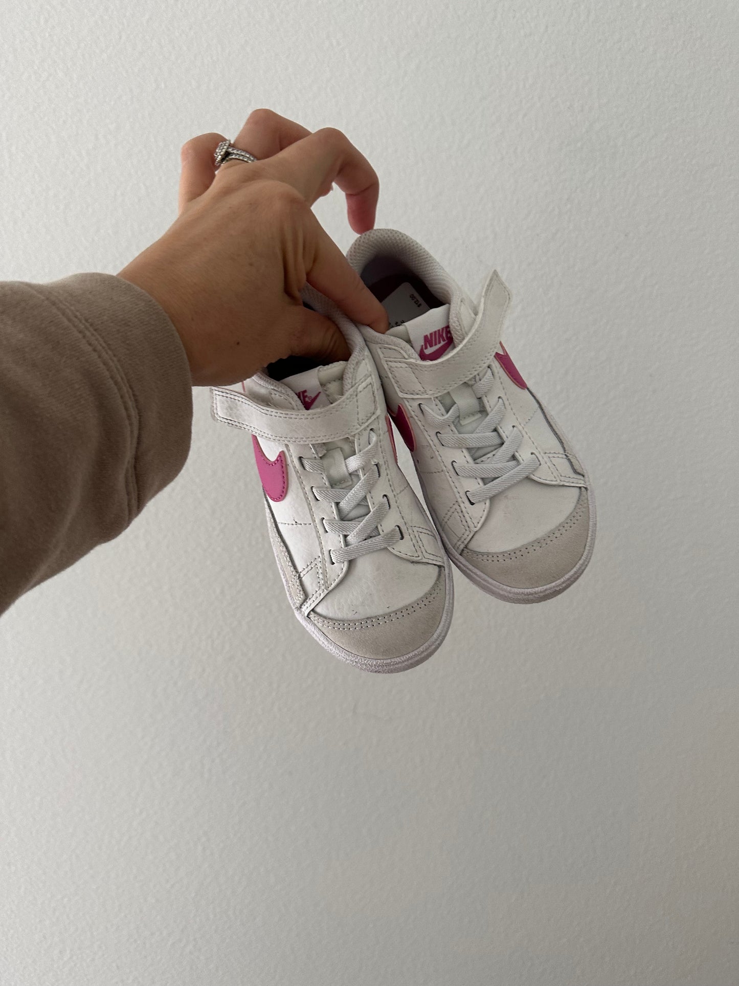 Nike Blazer || cosmic fucsia (11C)
