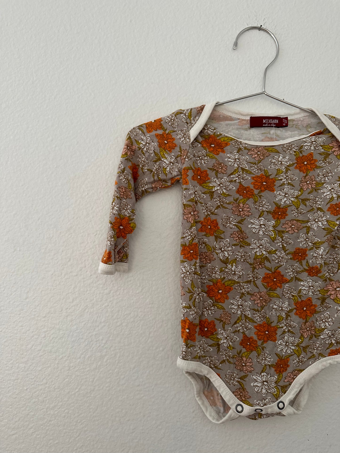 Milk barn bodysuit (6/12)