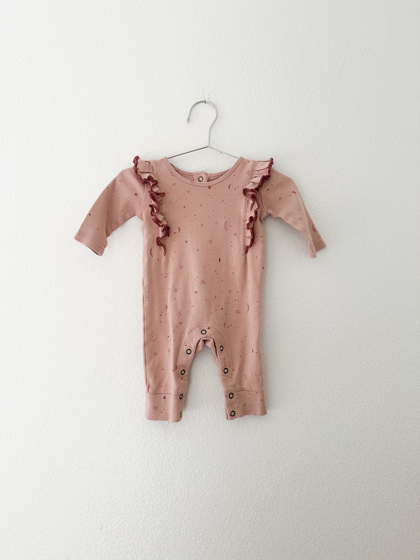 Pehr stardust ruffle romper (0/3)