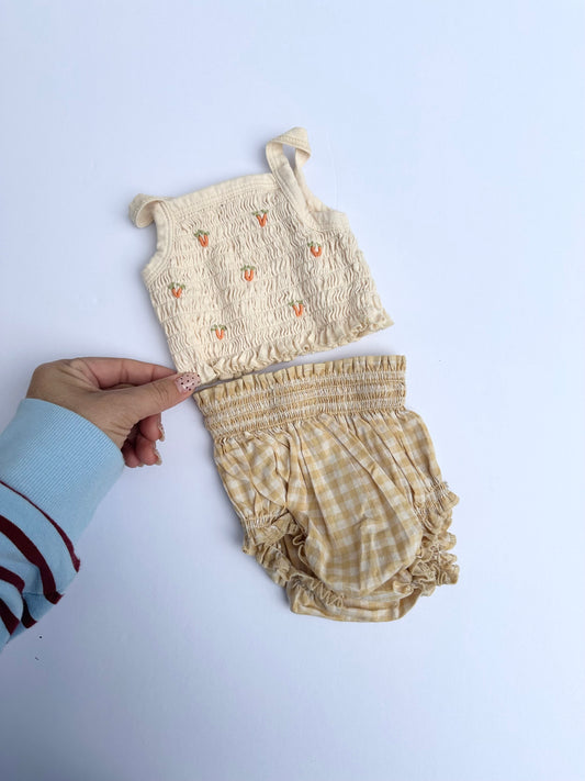 Wild Wawa smocked carrot set || 3/6