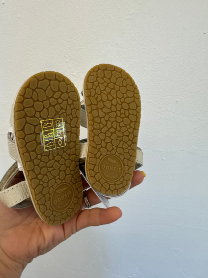 DONSJE metallic scallop leather sandals|| 18/24